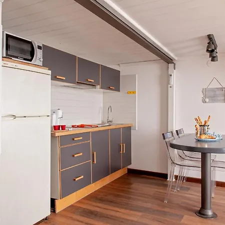 Sea Breeze Loft By Pleiades Livorno
