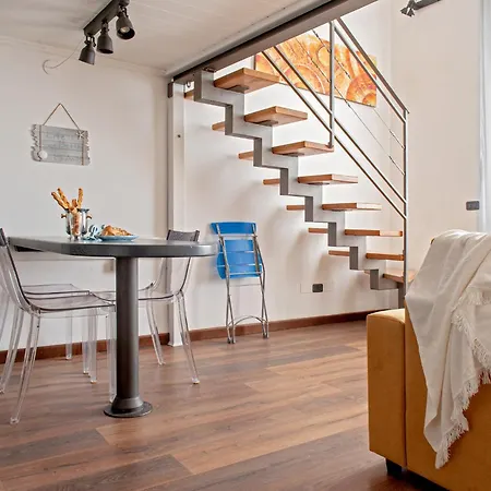 Apartment Sea Breeze Loft By Pleiades *